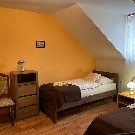 Hotel U Beranku Libochovice Buitenkant foto