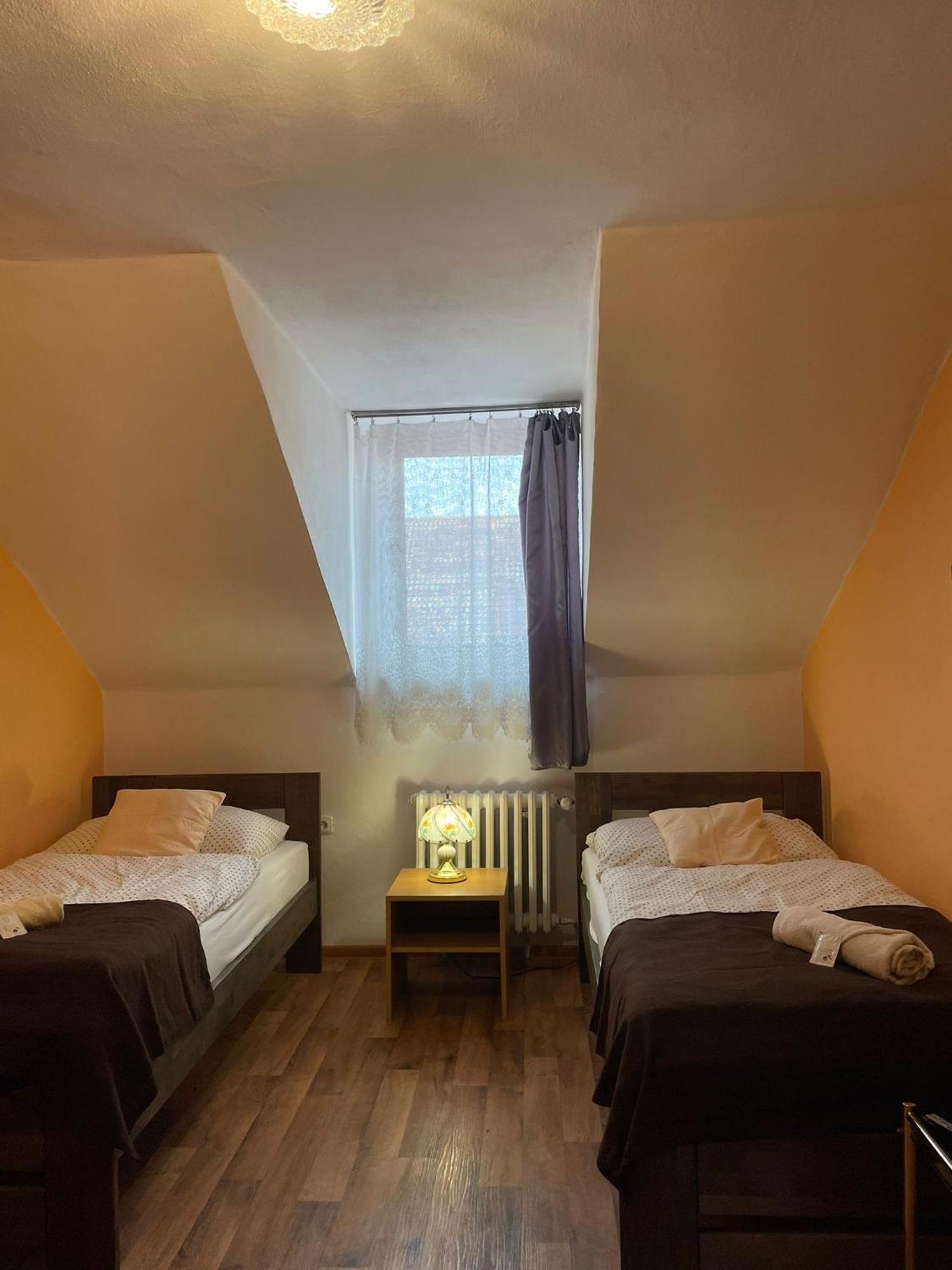 Hotel U Beranku Libochovice Buitenkant foto