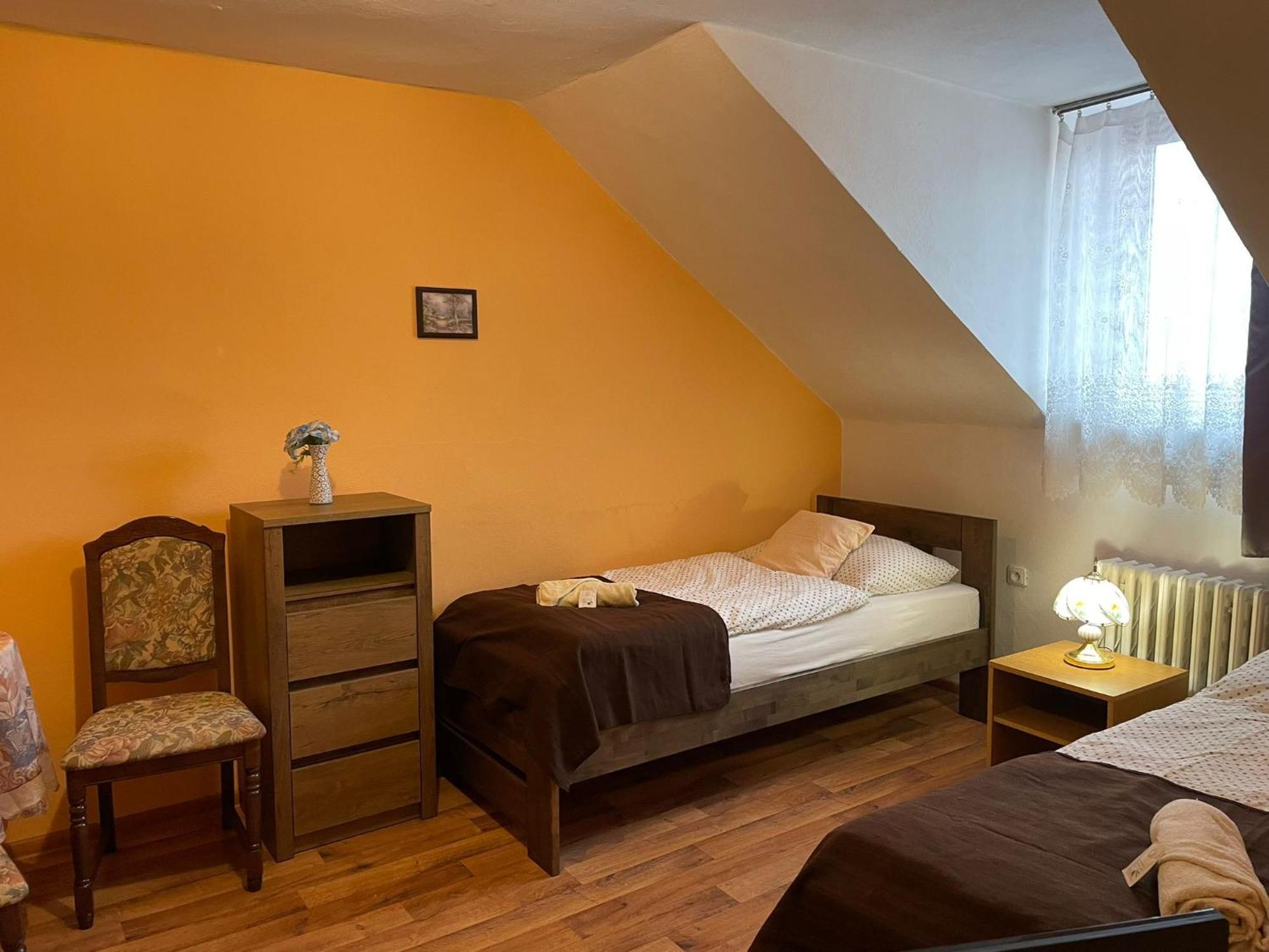 Hotel U Beranku Libochovice Buitenkant foto