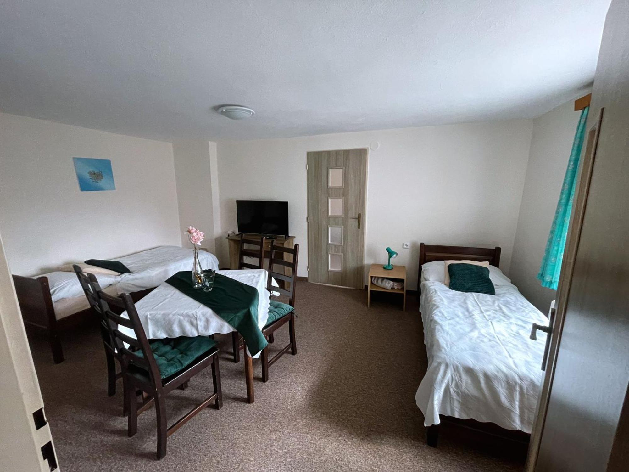 Hotel U Beranku Libochovice Buitenkant foto