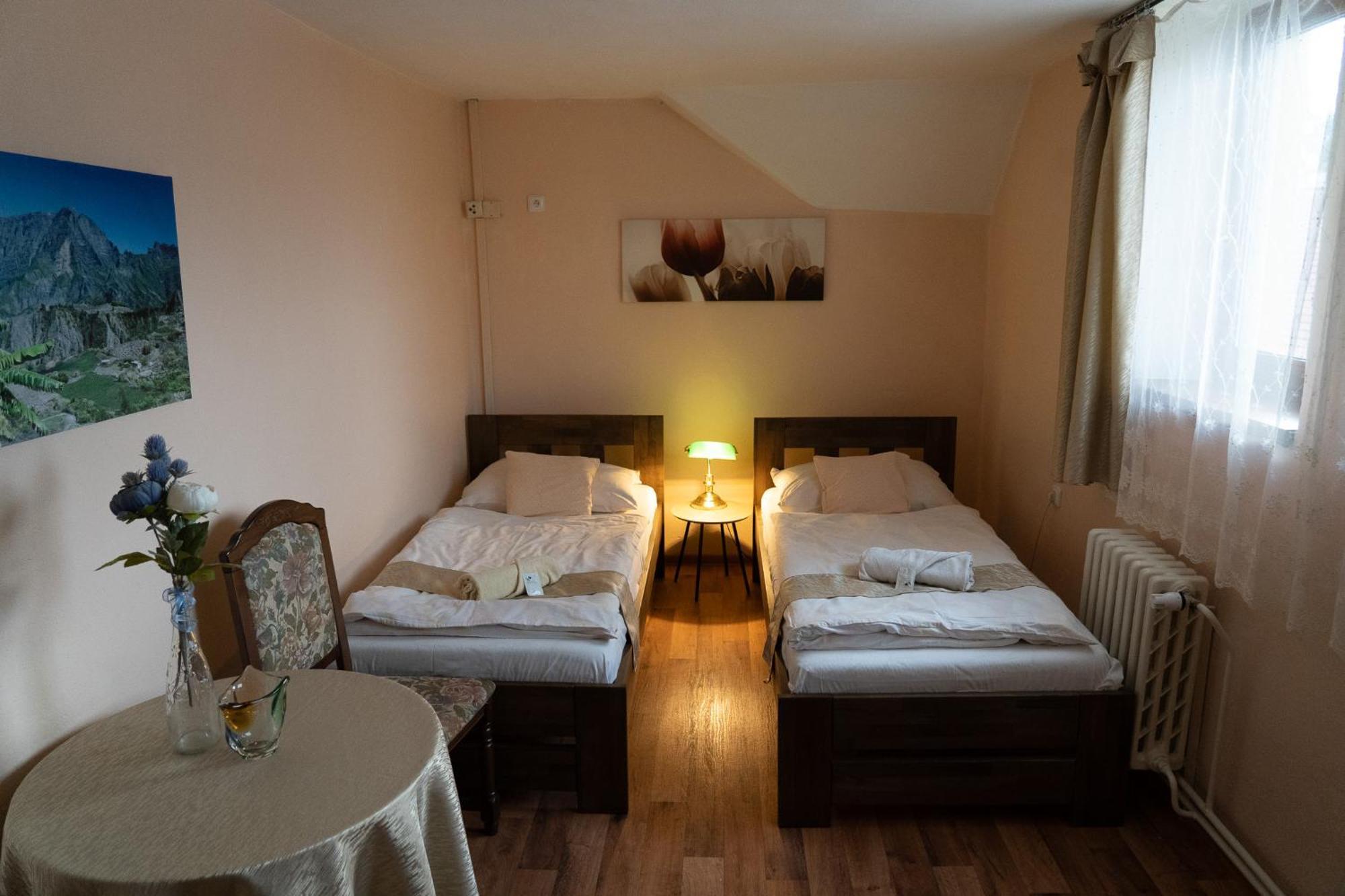 Hotel U Beranku Libochovice Buitenkant foto